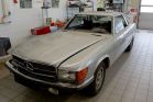 312-mercedes-benz-w107.jpg